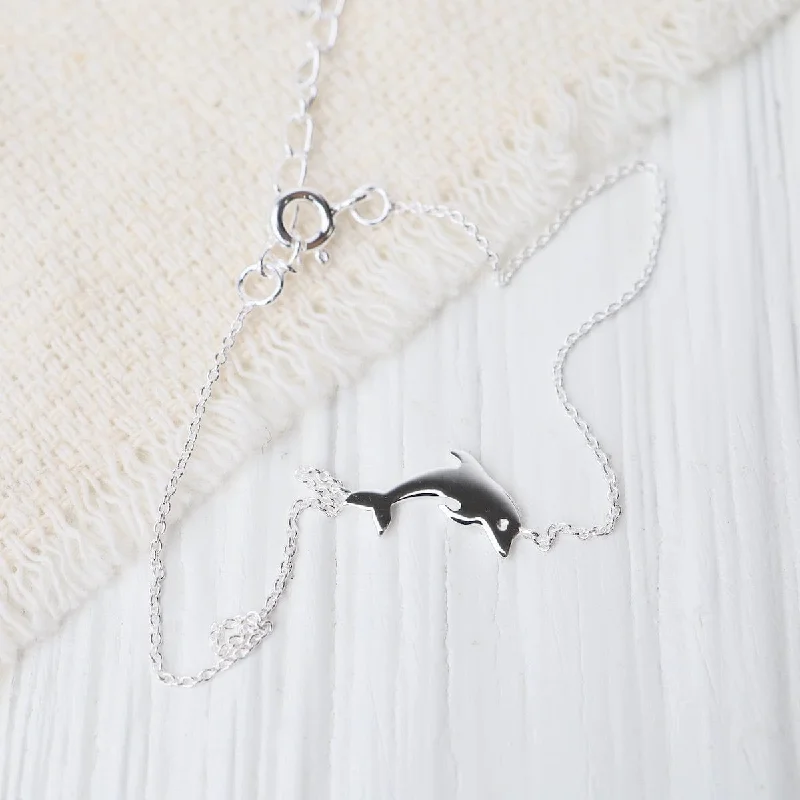 Silver Dolphin on Fine Chain Bracelet