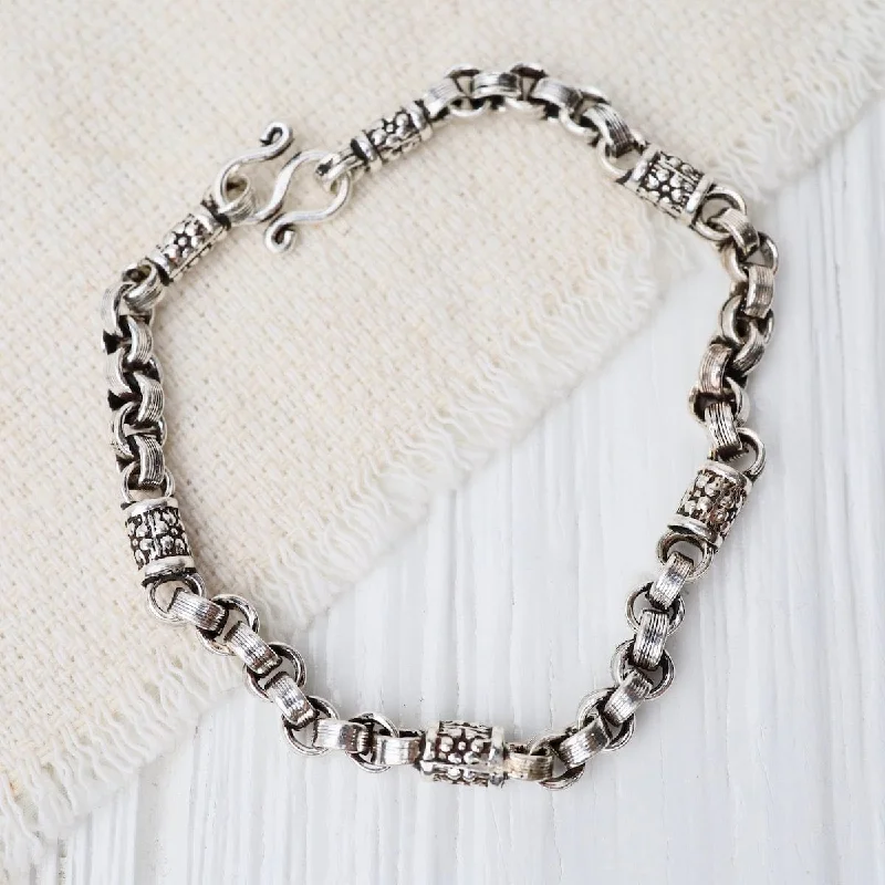 Sterling Silver Link with Flower Details Bracelet