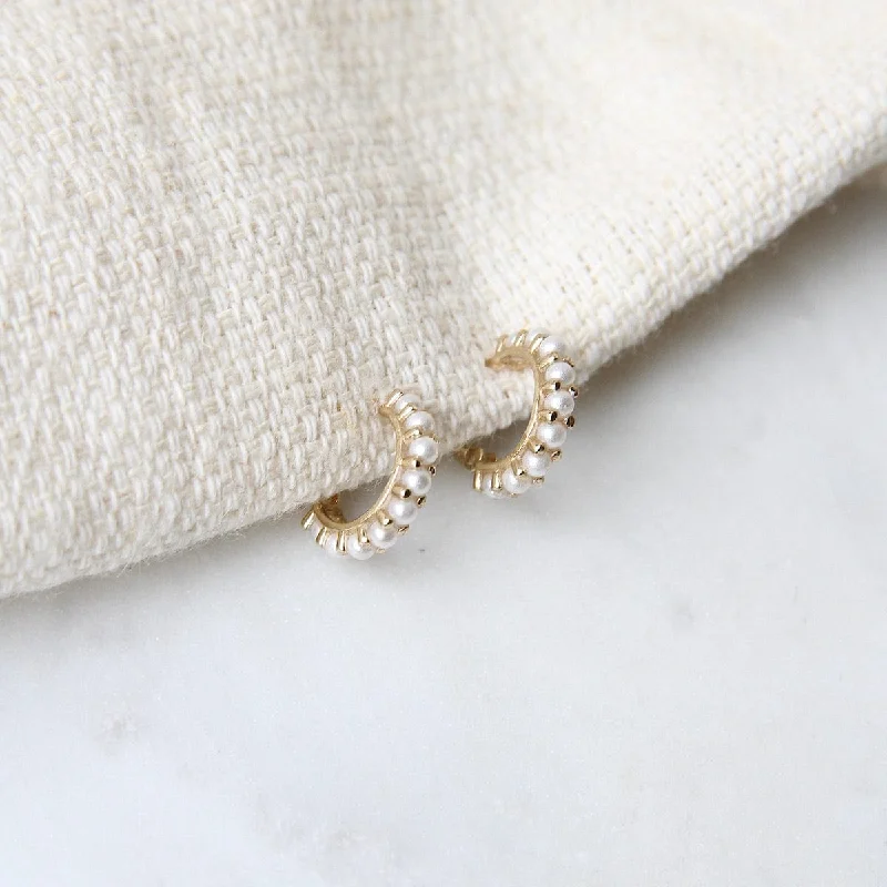 14k Yellow Gold Mini Pearl Hoop Earring