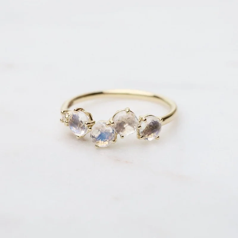 Yellow Gold 4mm Round Rainbow Moonstone Ring